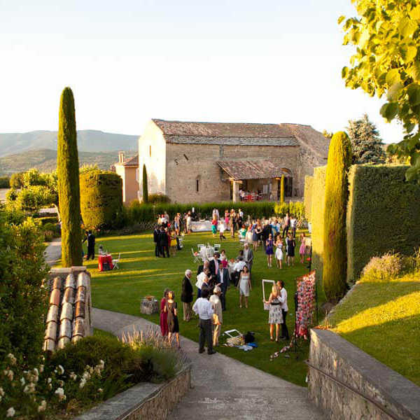 Traiteur mariage Abbaye de Saint Eusebe La Table de Charlotte Traiteur Pays d'Aix